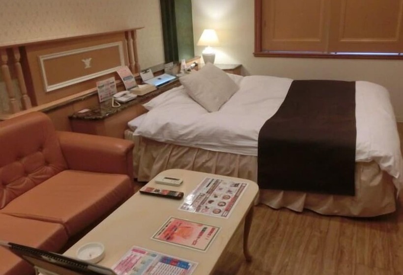 חדר דלוקס, Hyper Noah