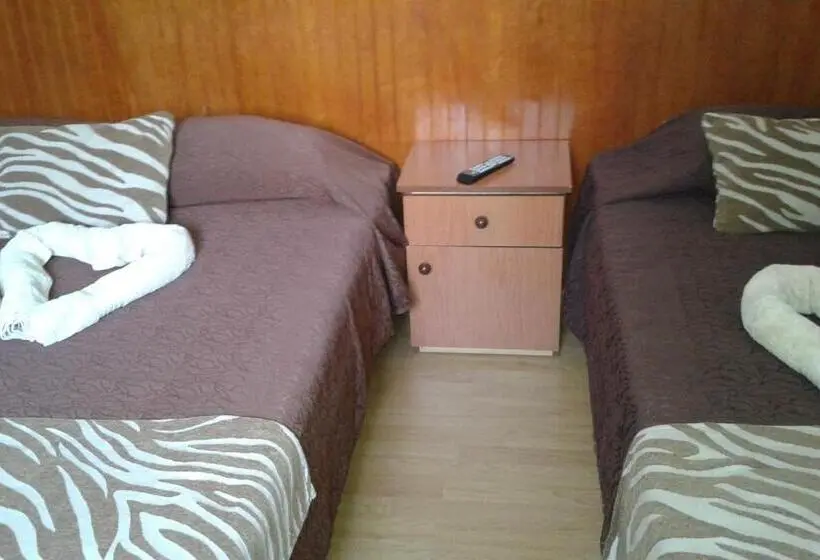 اتاق خانوادگی, Hostal Tunquelen