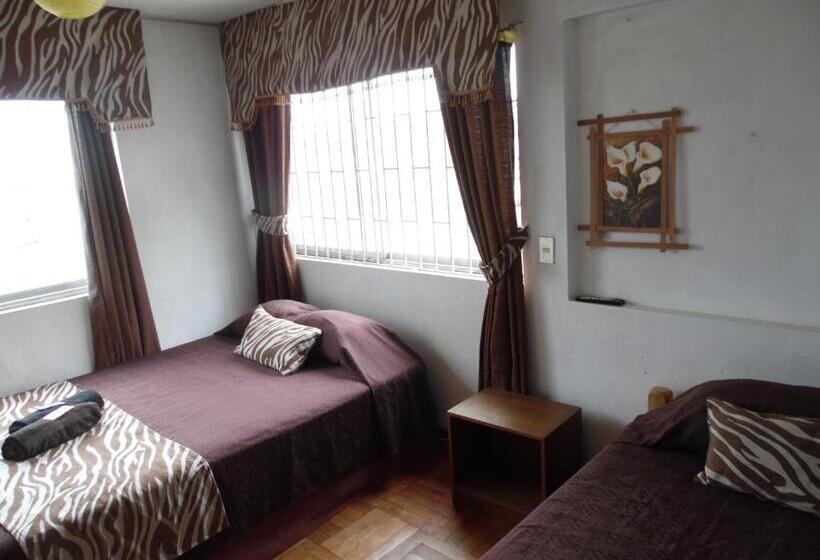 패밀리 룸 공용 욕실, Hostal Tunquelen