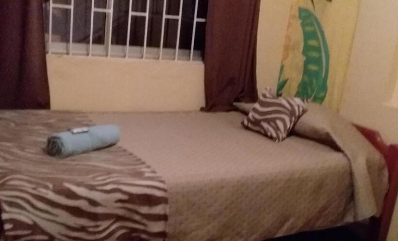 스탠다드 룸 공동 욕실, Hostal Tunquelen