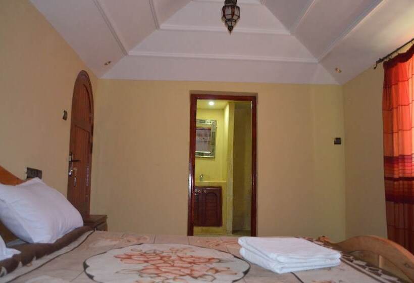 スタンダード4人部屋, Auberge Restaurant Telouet