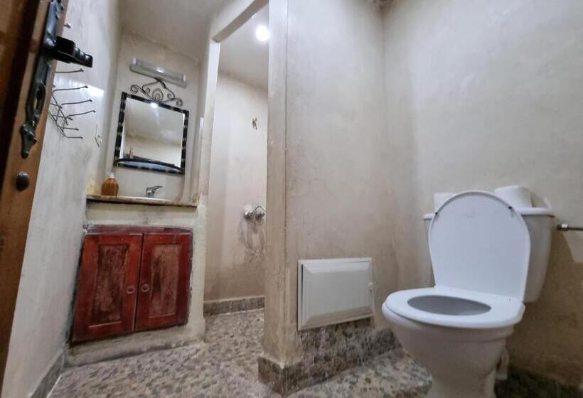 スタンダード4人部屋, Auberge Restaurant Telouet