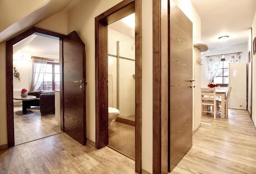 سوییت خانوادگی, Penzion Villa Alena