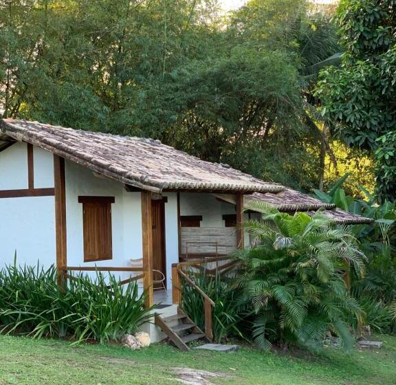 اتاق استاندارد چهار تخته, Pousada Jakuara