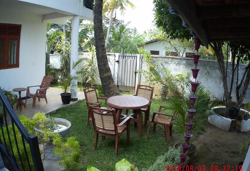 Deluxe Family Room, Rai Family Guest