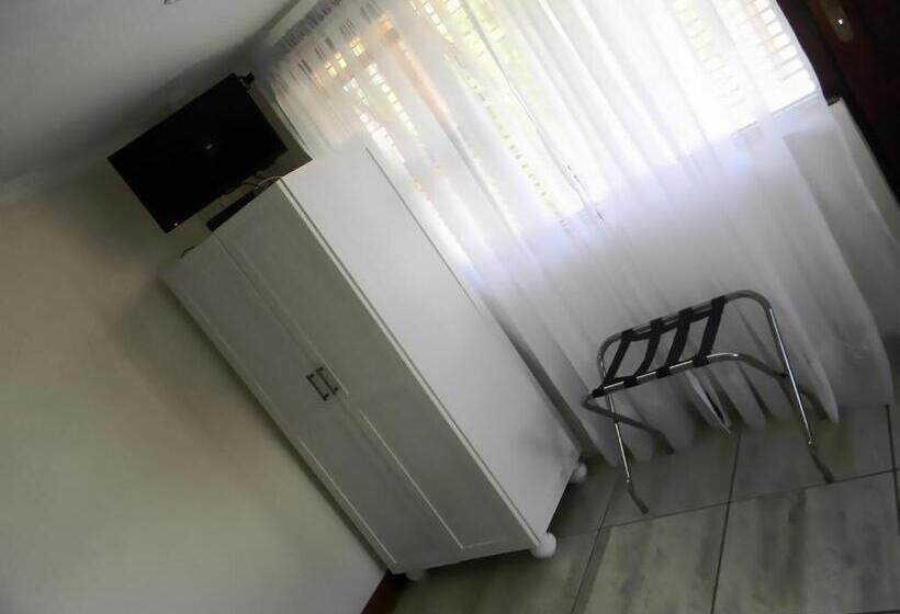 חדר דלוקס, Zamar Guest House