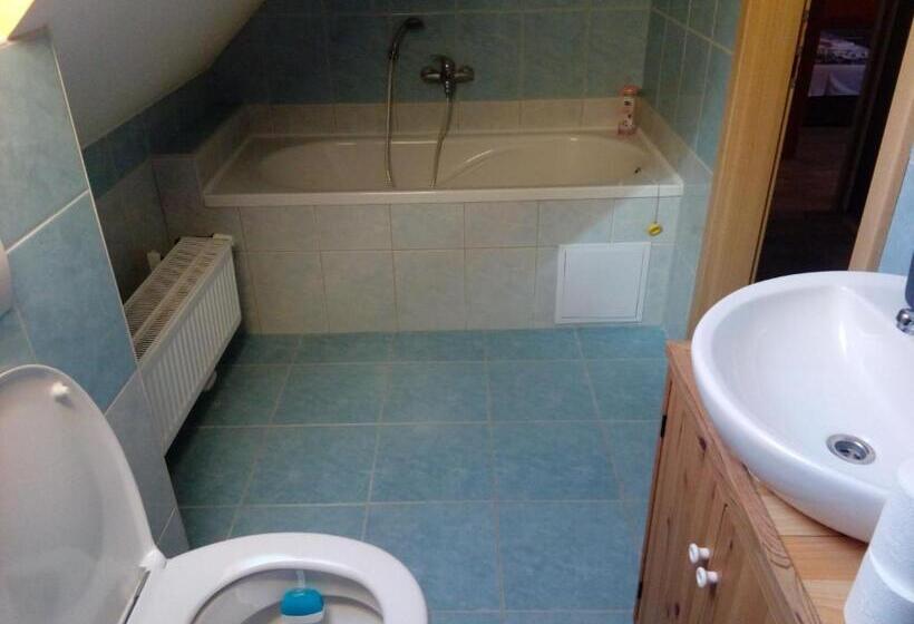 סוויטת ג'וניור משפחתית, Hostinské Pokoje U Kulináře