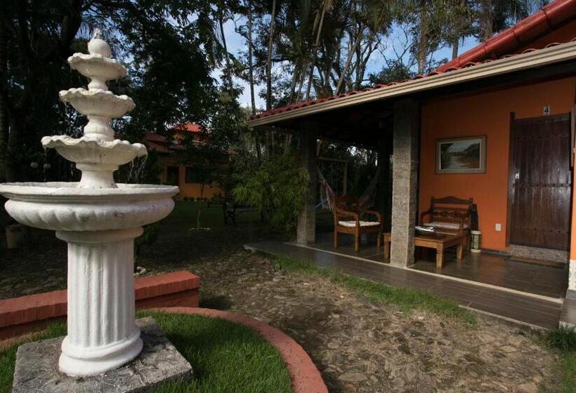 컴포트 트리플 룸, Pousada Alta Vista Inhotim