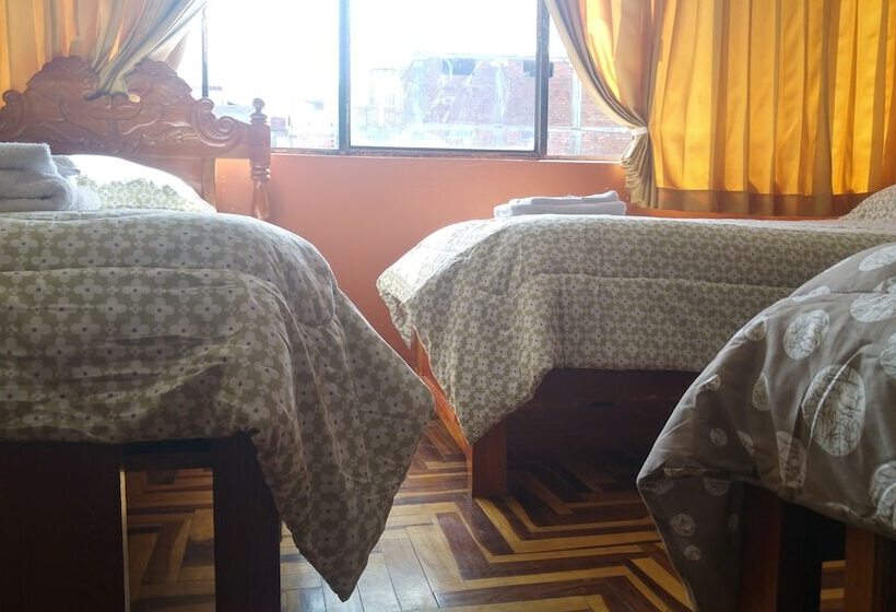 Pokój Rodzinny, Ururi Stay