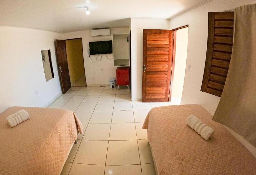 标准三人间, Pousada Paris