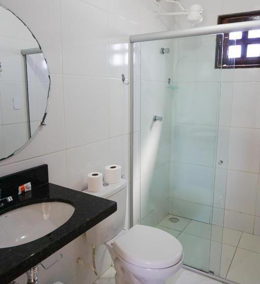 标准三人间, Pousada Paris