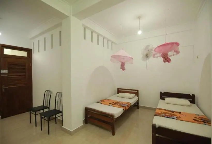 ファミリールーム, Renuka Inn