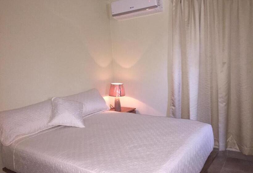 סטודיו דלוקס, Yamilí