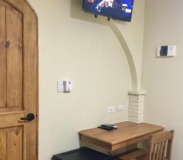 Apartamento 1 Dormitório Vista Jardim, Yamilí