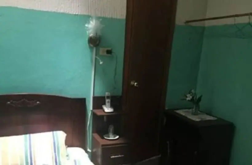 اتاق استاندارد یک نفره, Hostal La Chorrera