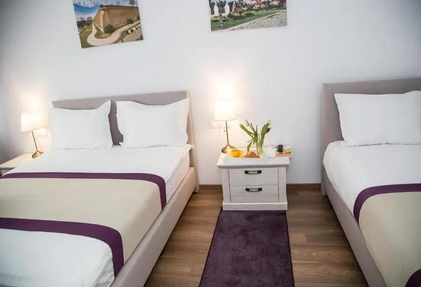 اتاق استاندارد, Crema Residence