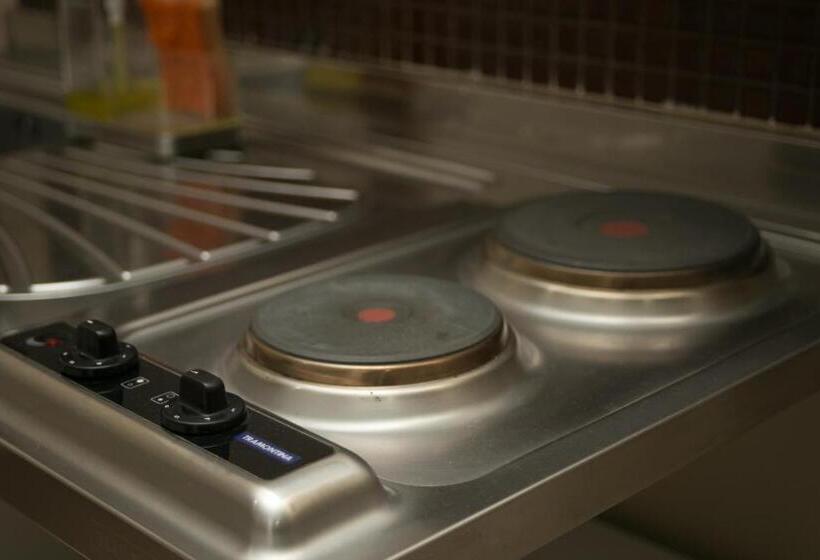 اتاق خانوادگی, Flat Almaru   Marília