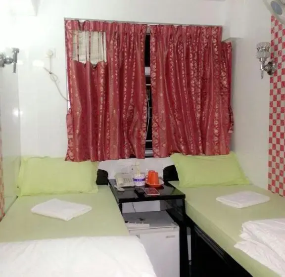 اتاق استاندارد, Dutch Hostel