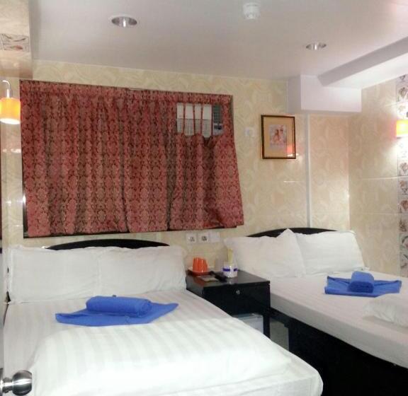 اتاق خانوادگی, Dutch Hostel