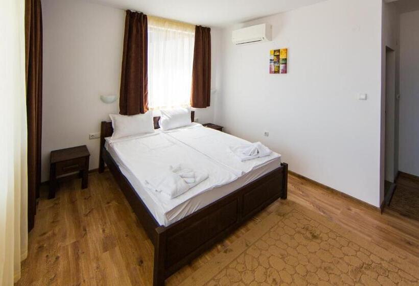 Номер Стандарт с Балконом, Guest House Ognyanovo