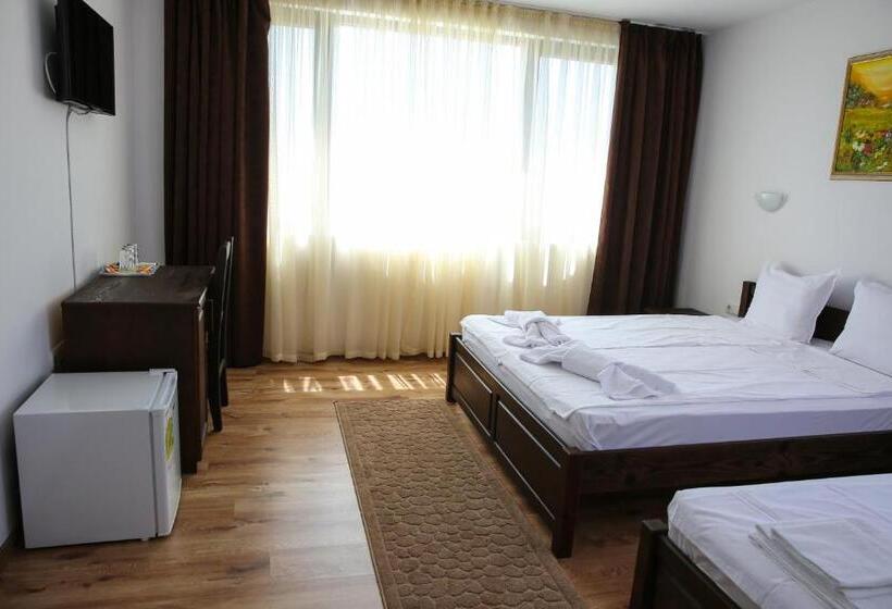 غرفة قياسية ثلاثية, Guest House Ognyanovo
