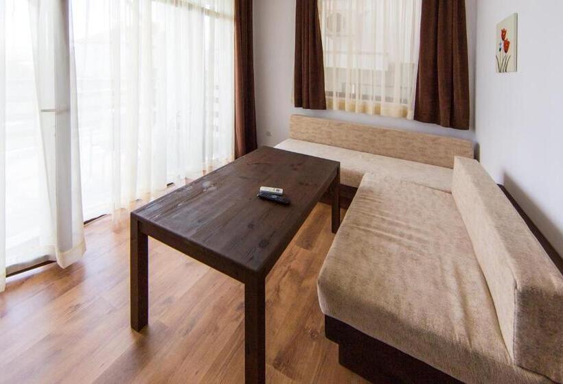 Студио Стандарт Вид на Сад, Guest House Ognyanovo