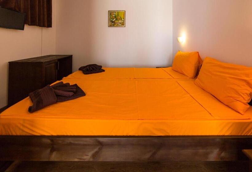 Студио Стандарт Вид на Сад, Guest House Ognyanovo