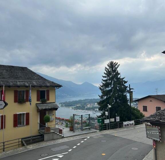 レイクビュースタンダードルーム, Boutique Centrale