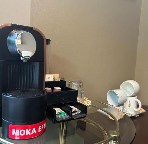 レイクビュースタンダードルーム, Boutique Centrale