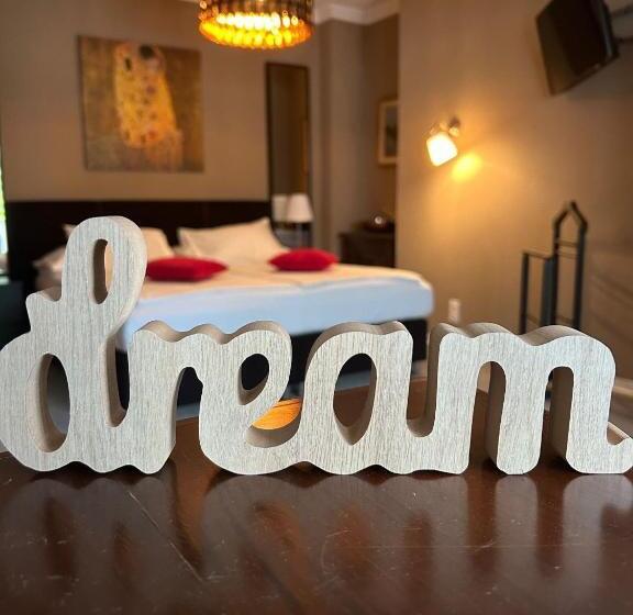 キングサイズベッドのスタンダードルーム, Boutique Centrale