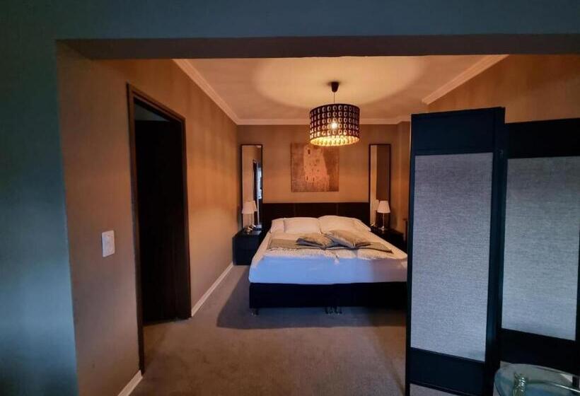 キングサイズベッドのスタンダードルーム, Boutique Centrale