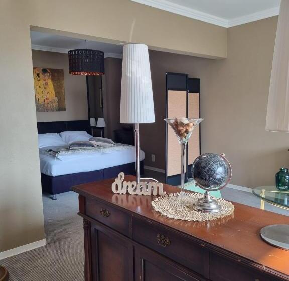 キングサイズベッドのスタンダードルーム, Boutique Centrale