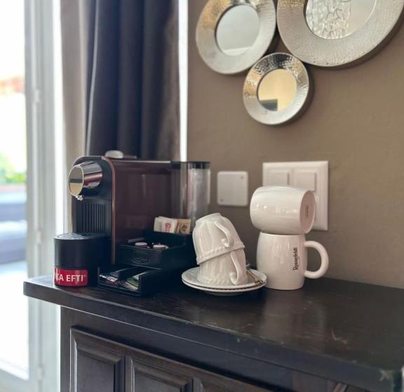 キングサイズベッドのスタンダードルーム, Boutique Centrale