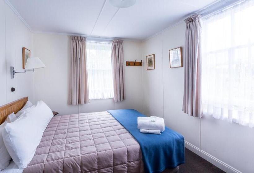 اتاق استاندارد با سرویس بهداشتی مشترک, The Greytown