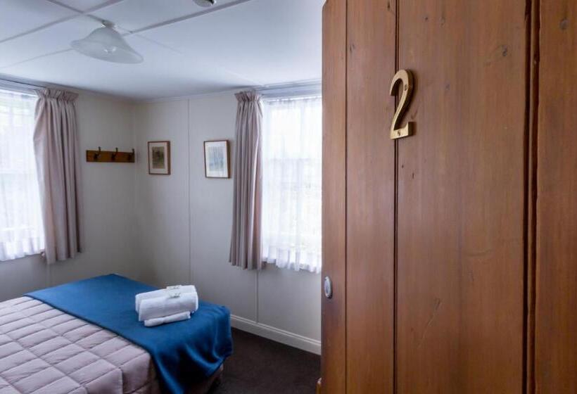 اتاق استاندارد با سرویس بهداشتی مشترک, The Greytown