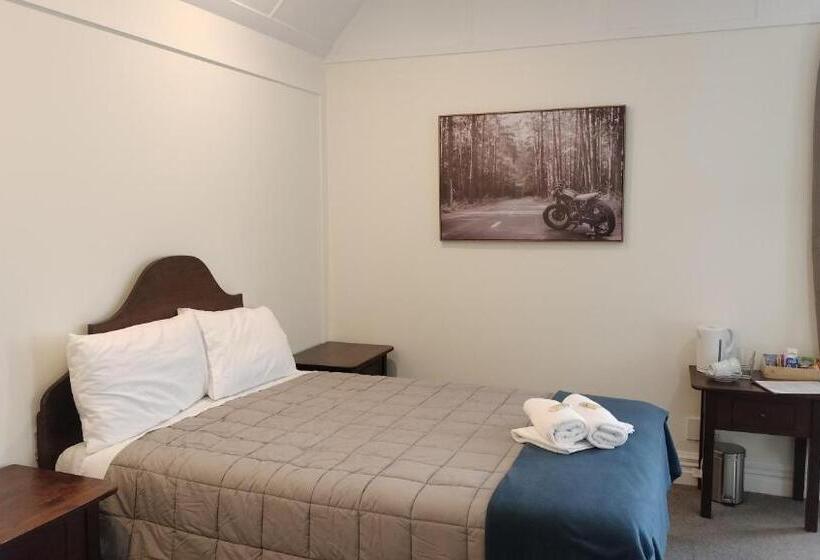 اتاق استاندارد با بالکن, The Greytown