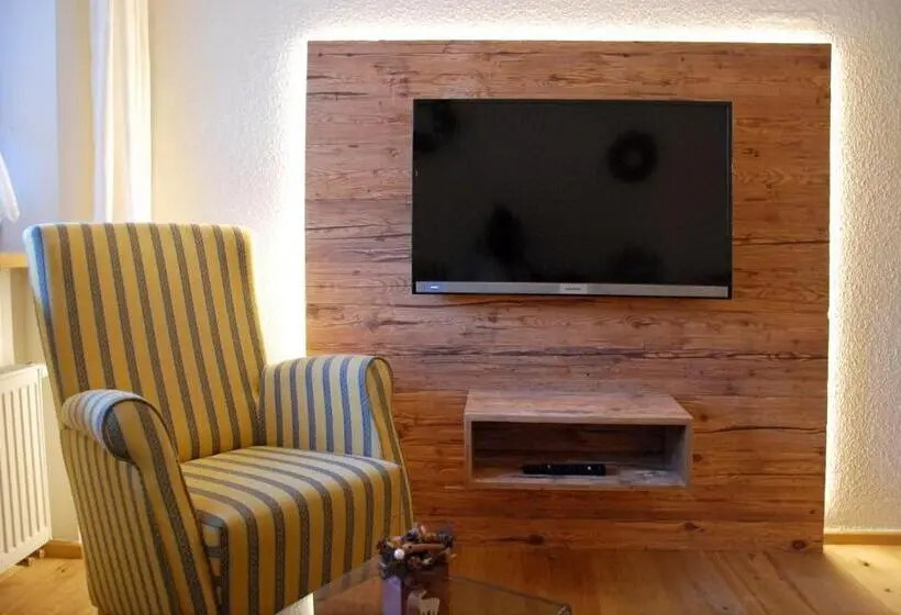 １ベッドルームアパートメント, Der Berghof