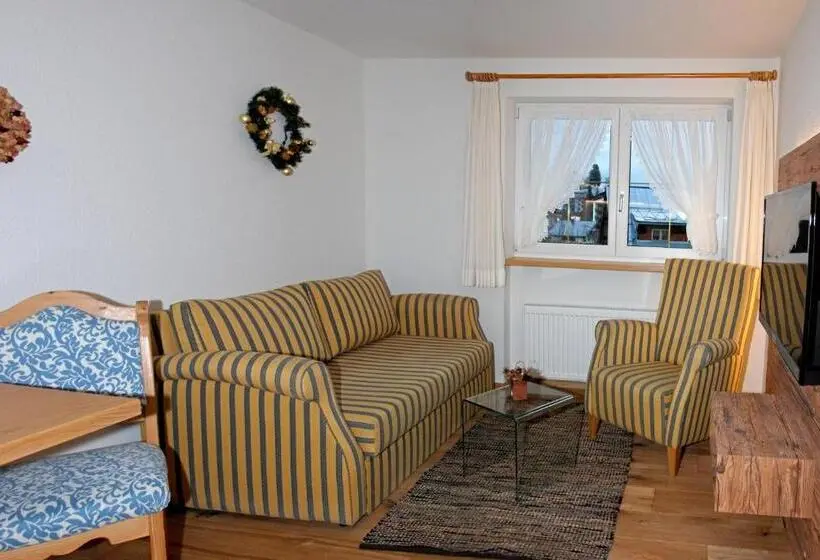 １ベッドルームアパートメント, Der Berghof