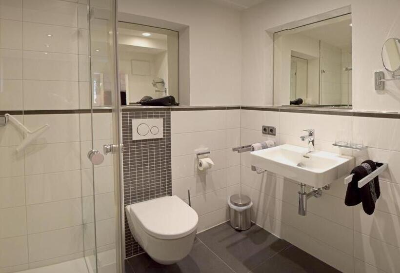 침실 2개 아파트, Der Berghof