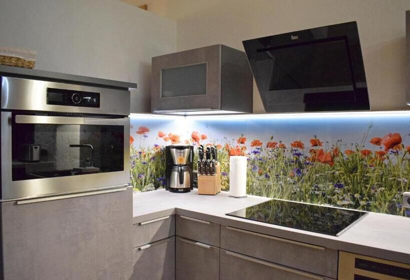 침실 2개 아파트, Der Berghof