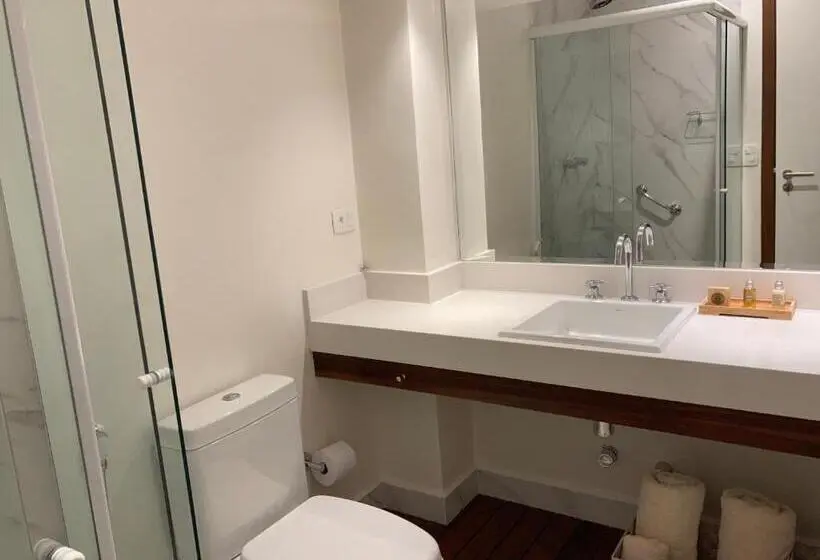 ファミリールーム, Austin Suites