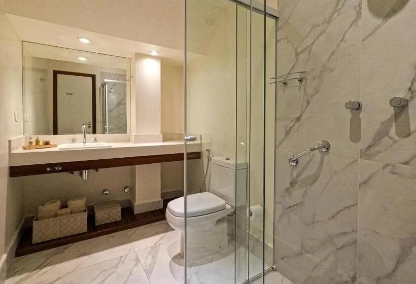 スイート, Austin Suites