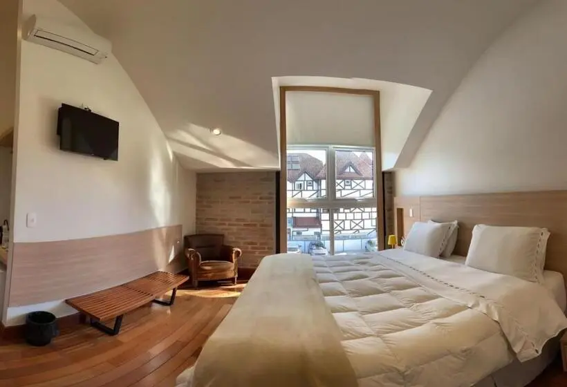 スイート, Austin Suites