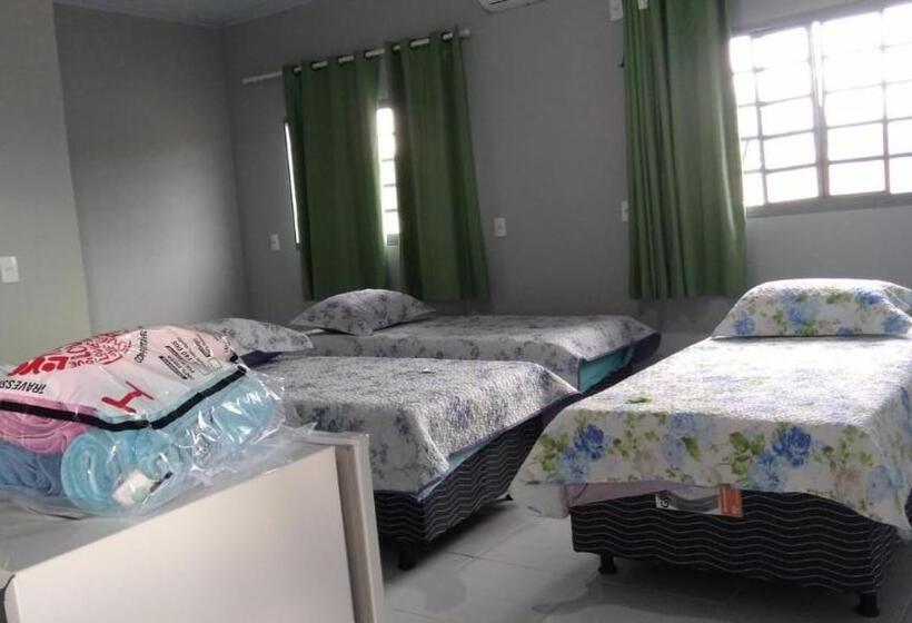 家庭套房, Pousada Agua Quente