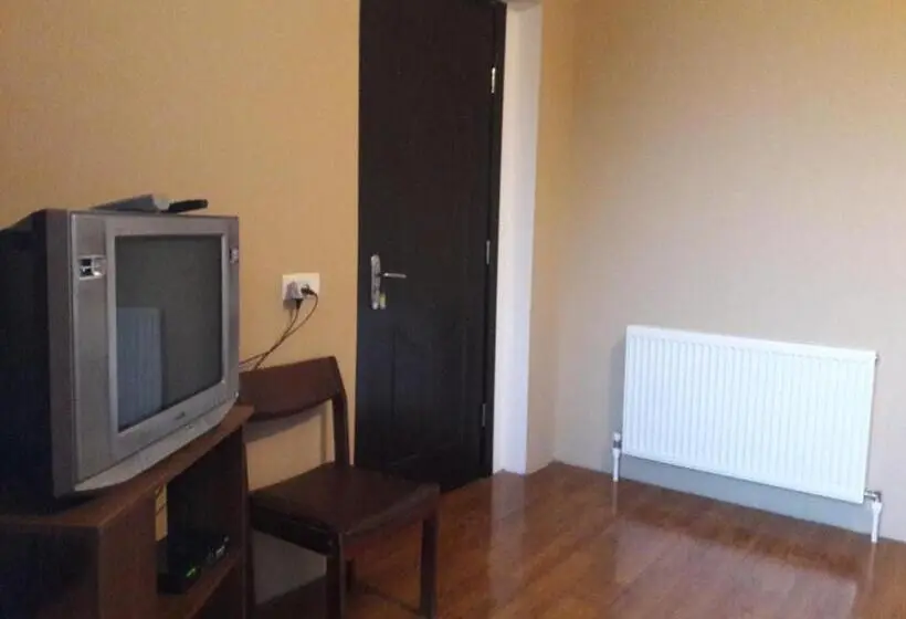 اتاق استاندارد با بالکن, Goga Guesthouse