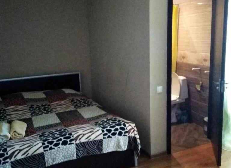 اتاق استاندارد با بالکن, Goga Guesthouse