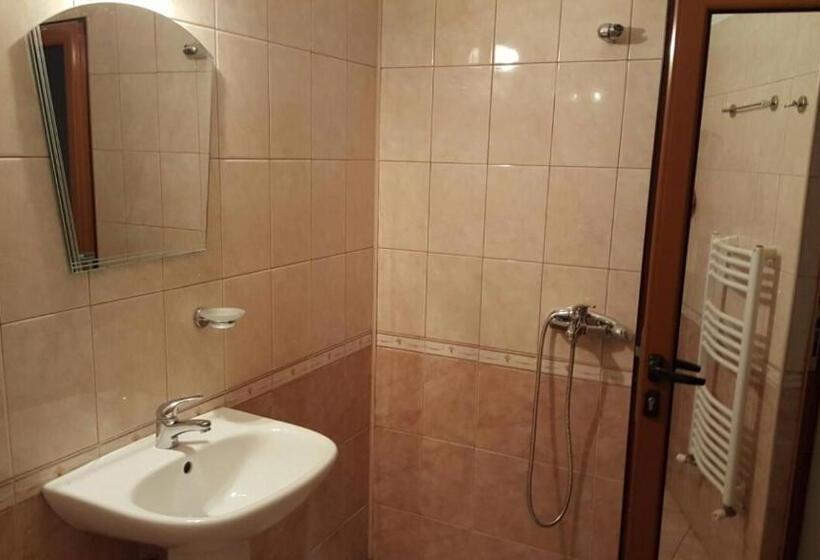 带1个卧室的带阳台的公寓, Guest House Beglik Tash