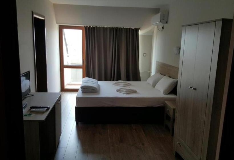 آپارتمان 1 خوابه با بالکن, Guest House Beglik Tash