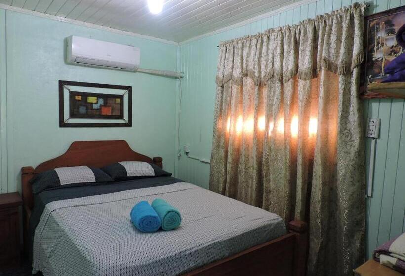 بنجلو عائلى, Cabañas Piedras Blancas