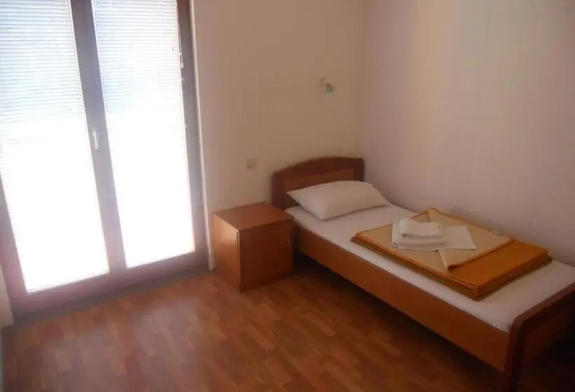 اتاق استاندارد یک نفره, Sobe Jasna